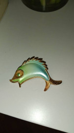 Green enamel fish brooch