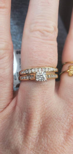 3 sets of new gold engagement rings