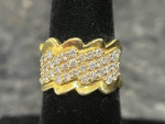 Beautiful 18K Gold and 1 full carat of quality Diamonds Ring