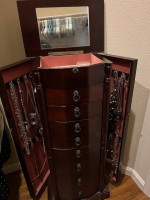 Jewelry Stand/Dresser