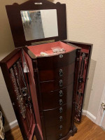 Jewelry Stand/Dresser