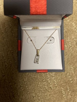 Ladies diamond pendant