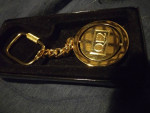 Collectible Keychain: Queen Elizabeth 2 Cunard Spin Middle Design