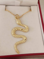 LADY'S SNAKE PENDANT 2" W/18" CHAIN