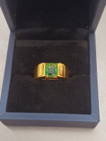 MEN'S GOLD PLATED BAND RING W/2CT CENTER GREEN STONE