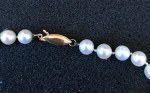 PEARL NECKLACE WITH GOLD CLASP