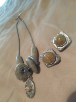 JEWELRY Assorted BEADED NECKLACE & EARRINGS SET
