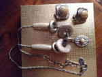 JEWELRY Assorted BEADED NECKLACE & EARRINGS SET