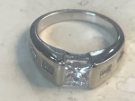 .85 Carat 18K Diamond Ring Entertaining Offers