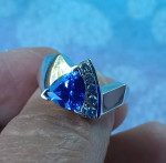 Tanzanite Ring 18kt White Gold