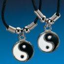 100 Wholesale / bulk necklaces - Ying Yang ! New !
