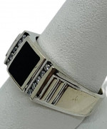 14K White Gold Gentleman's Diamond Onyx Ring .10 CTW/ 7.3 Gr / Size 10