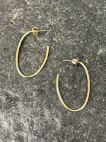 14K Gold large Oval Hoop style earrings