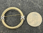 Beautiful 14K Gold Rope Lariat Western Style Brooch