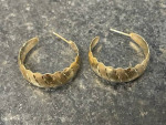 14K Gold fashion Earrings Hoop style - Beautiful!