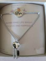 Hallmark Connections "Mom" Bracelet, Brand New