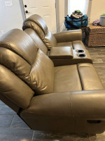 Double recliner sofa