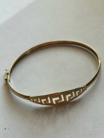 10  k gold bangle bracelet