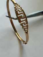 10  k gold bangle bracelet