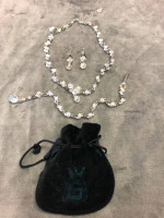 CRYSTAL & SILVER CHOKER/BRACELET/EARRING SET