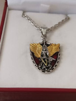 UNISEX SHIELD PENDANT W/21" CHAIN