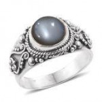Beautiful Artisan Crafted Silver Moonstone Ring - Size 6