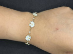 Daisy flower gold chain bracelet with pearl beads