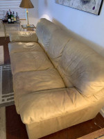 SOFA LOWESEAT. LETHER