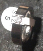 Titanium Tension Set CZ Wedding Band Ring Size 5
