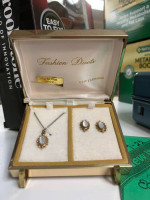 Mother of pearl necklace & earrings