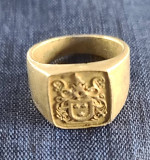 18k gold ring
