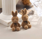 Pluma nativa bunny earrings/ aretes de conejita