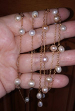 10K GOLD & PEARL 17" STATION NECKLACE