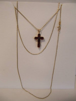 14KT YELLOW GOLD GARNET CROSS NECKLACE
