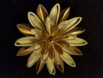 Flower Brooch "WaterLily"