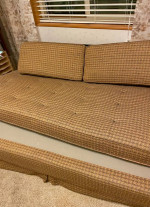 VINTAGE SOFA STYLE TRUNDLE BED