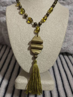 Fashion jewelry statement necklace