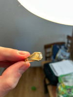 Gold band / diamond ring