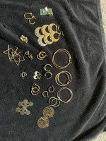 Gold tone costume jewlery