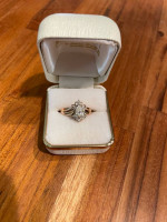 Stunning pear shaped engagement ring