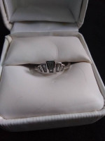 Silver ring with cubic zirconia crown