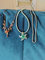 Women's jewelry