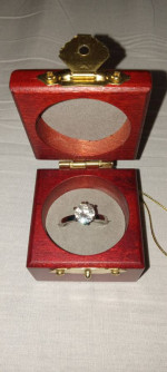 8 mm Moissanite ring