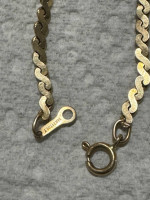 14k Gold bracelet 8 inch