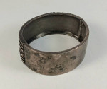 WIDE ANTIQUE VICTORIAN STERLING SILVER HINGED BRACELET