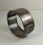 WIDE ANTIQUE VICTORIAN STERLING SILVER HINGED BRACELET