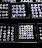 Moissanite gemstone D color VVS1 BEST QUALITY with GRA ! Round shape most sizes 