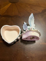 DOVE MUSIC BOX