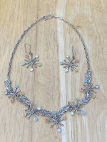 ARTISAN SILVER AND ENAMEL NECKLACE AND EARRINGS-SET