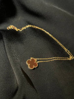 VCA style necklack